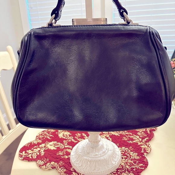 NWOT Patricia Nash Framed Black Leather Satchel - Picture 2 of 10